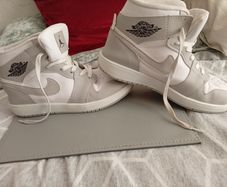 Air Jordan 1