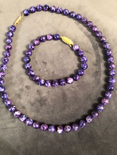 pearl necklace and bracelet