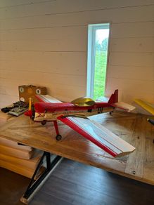 Large model planes