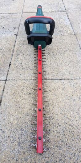 Webb Eco Cordless Hedge Trimmer (without charger)