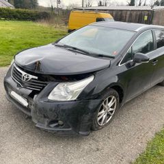 2010 toyota avensis 1.8 breaking