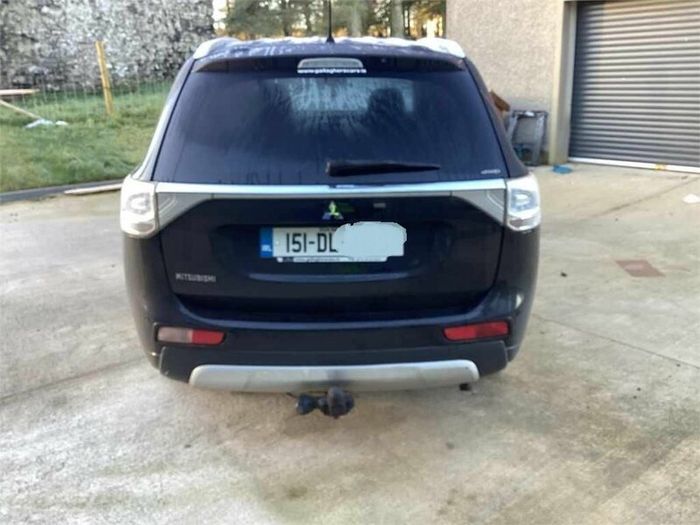 Mitsubishi outlander 2015 AWD Low Mileage 1 owner.