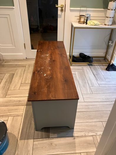 Television cabinet