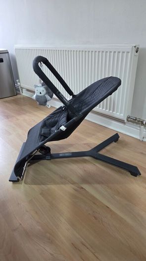 Babylo Gravity Baby Bouncer - Black