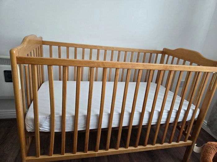 Cot bed