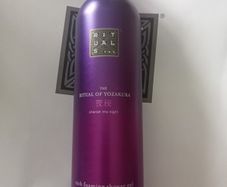 New Rituals Yozakura Shower Gel