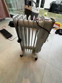 Oil filled heater