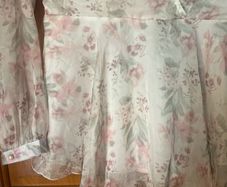 Beautiful top / blouse by I saw it first