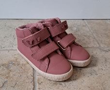 Girls faux fur boots (Size 7.5)