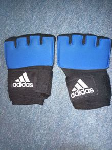 Adidas gloves size L