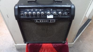 Line 6 Spider IV 15 Watts Amp