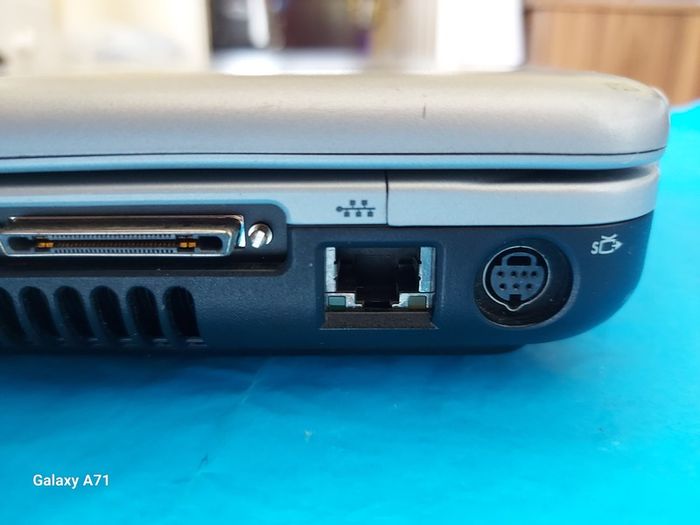 HP Pavilion zv6000, Windows XP, in excellent cosmetic condition, A Genuine real Blast from the past