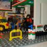 Lego City Service Station 7993 Full Set with car wash! Image 9