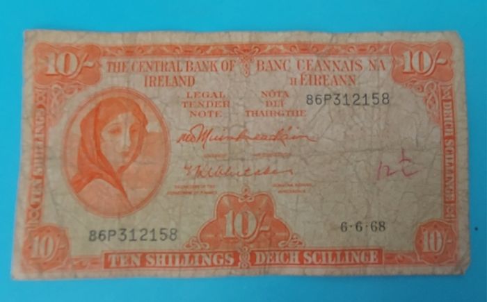 Irish 1968  X 5 Lavery ten shilling banknote in used condition