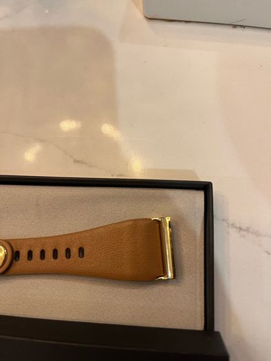 Whoop leather strap brown with golden clasp