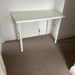 Table study white
