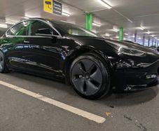 Tesla Model 3 RWD (2 year Tesla Warranty)