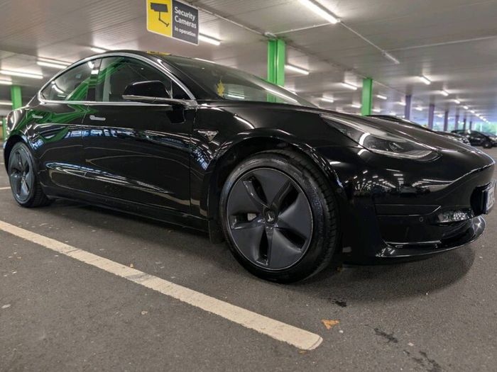 Tesla Model 3 RWD (2 year Tesla Warranty)
