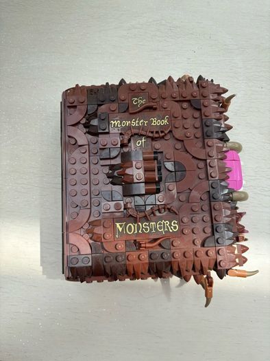 Harry Potter Monster Book of Monsters Lego 76449