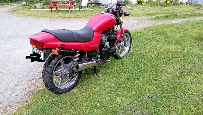 1993 Honda 750 nighthawk