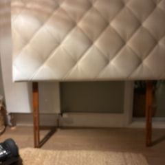 headboard