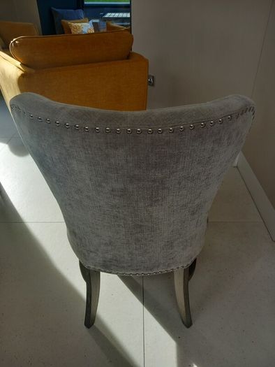 Dining Table, Chairs x6, Island Stools x4