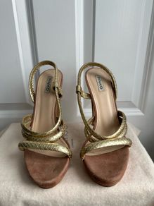 Pinko sandals