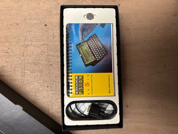 Handheld PC (Rare)vintage Psion Series 5, 8MB