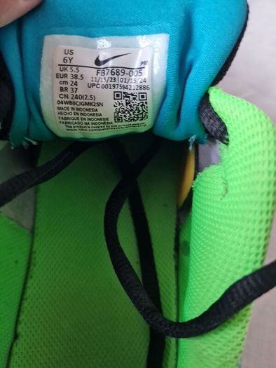 2024 nike revolution size 5.5 eu 38.5 grey/green in excellent condition
