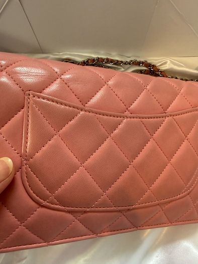 Chanel wallet on chain