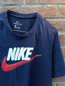 Nike mens T shirt (L)