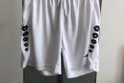 Mizuno boys shorts - sz 140