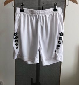 Mizuno boys shorts - sz 140