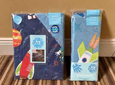 Junior Kids Reversible Glow in the Dark Duvet Cover Set with Fitted Sheet