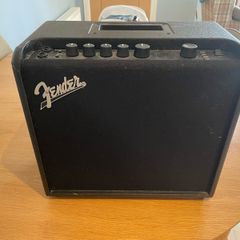 Fender Amplifier Mustang LT25