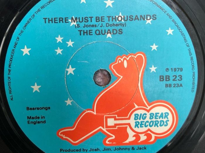The Quads - There Must Be Thousands (1979) 7"