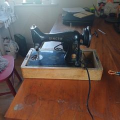 vintage singer sewing machine