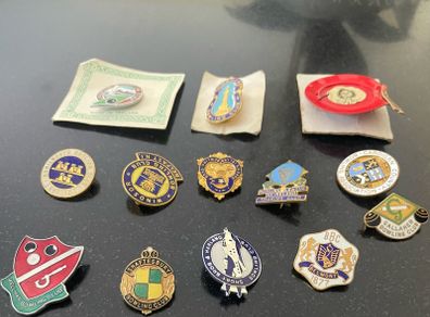 Vintage bowling badges