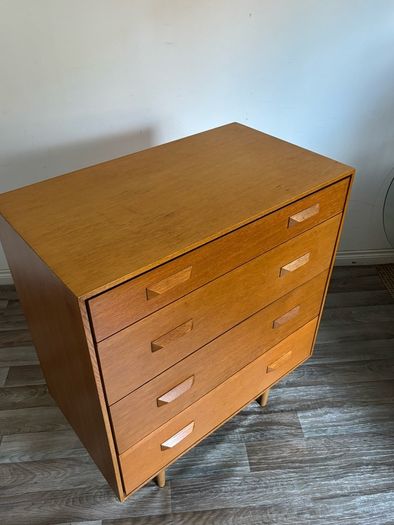 Vintage Retro Mid Century Stag Chest of Drawers