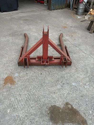 Bale lifter