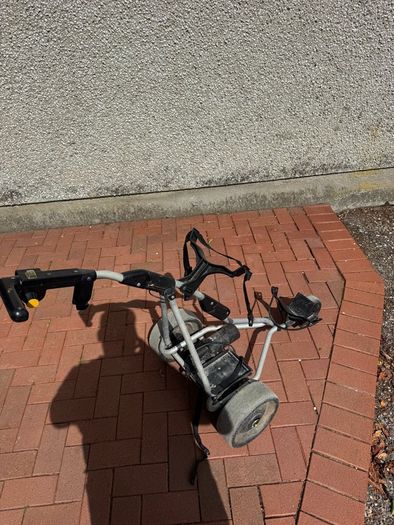 Powakaddy golf trolley