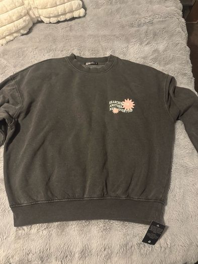 sweatshirt