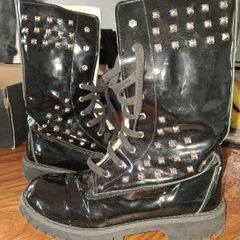 Ladies Boots.