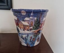 Christmas plant pot