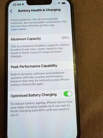 iPhone 13 unlocked world wide 128gb clean around battery 88%