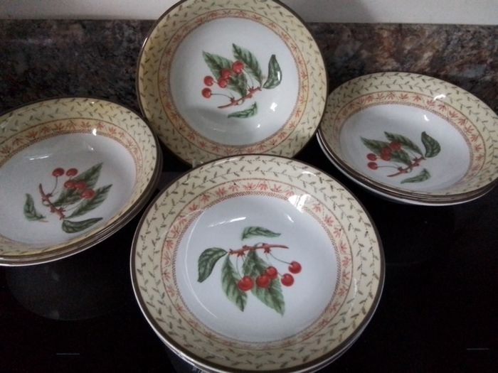 Johnson Bros Dessert Bowls