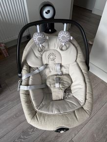 Like New Joie Serina 2in1 Baby Swing & Rocker