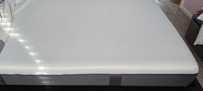 Emma Mattress diamond