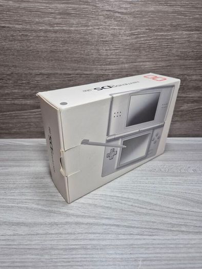 Boxed Nintendo DS Lite Silver - Very Good Condition - 3 Game Official Charger