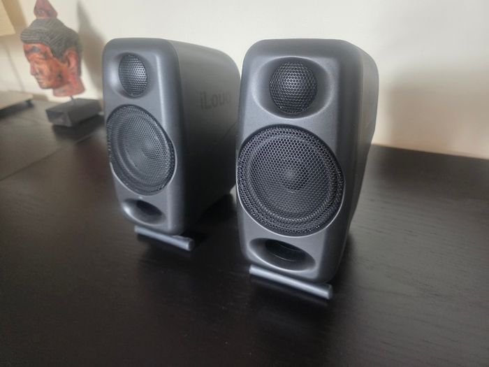 IK Multimedia iLoud Micro Monitors
